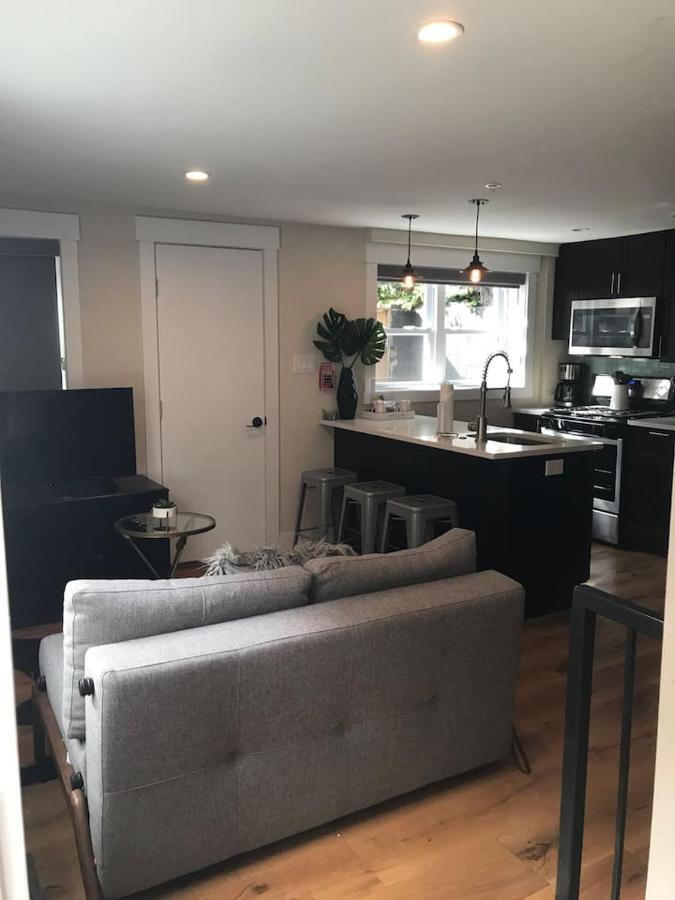 Renovated & Modern Home In Downtown Philly 필라델피아 외부 사진