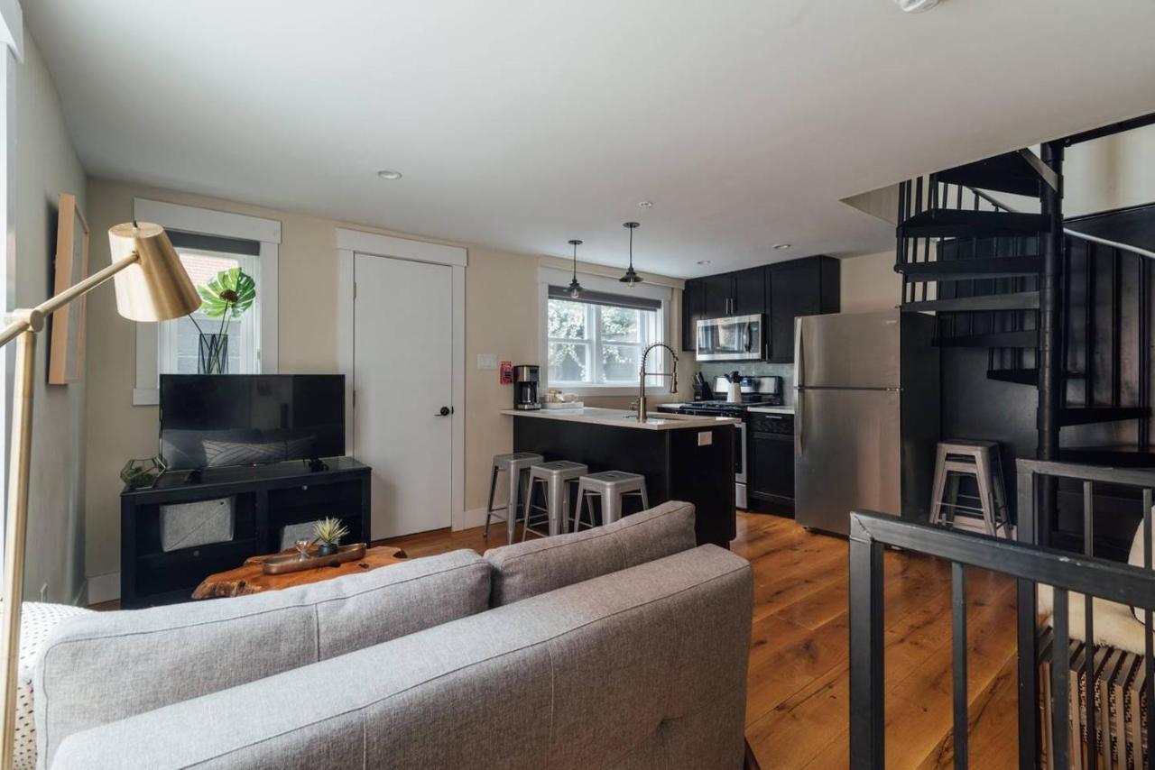 Renovated & Modern Home In Downtown Philly 필라델피아 외부 사진