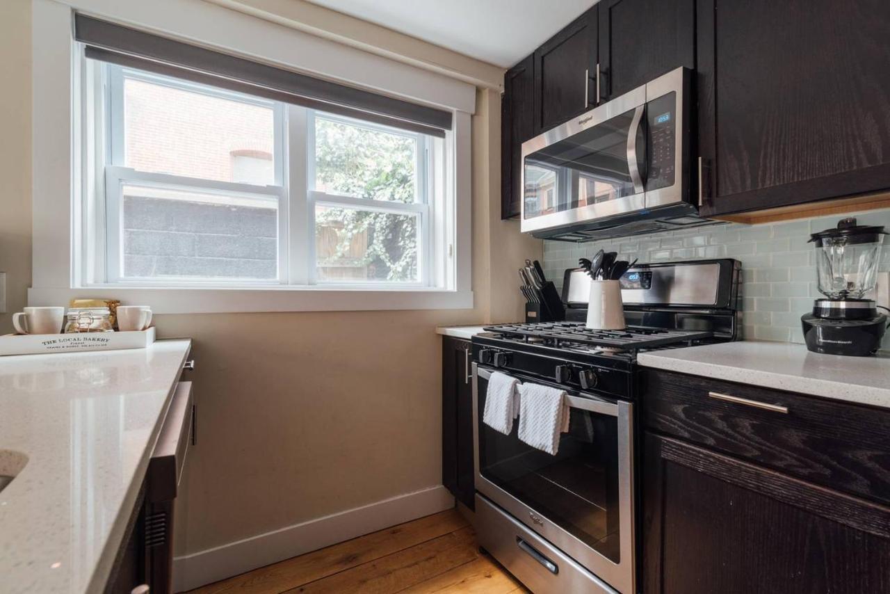 Renovated & Modern Home In Downtown Philly 필라델피아 외부 사진