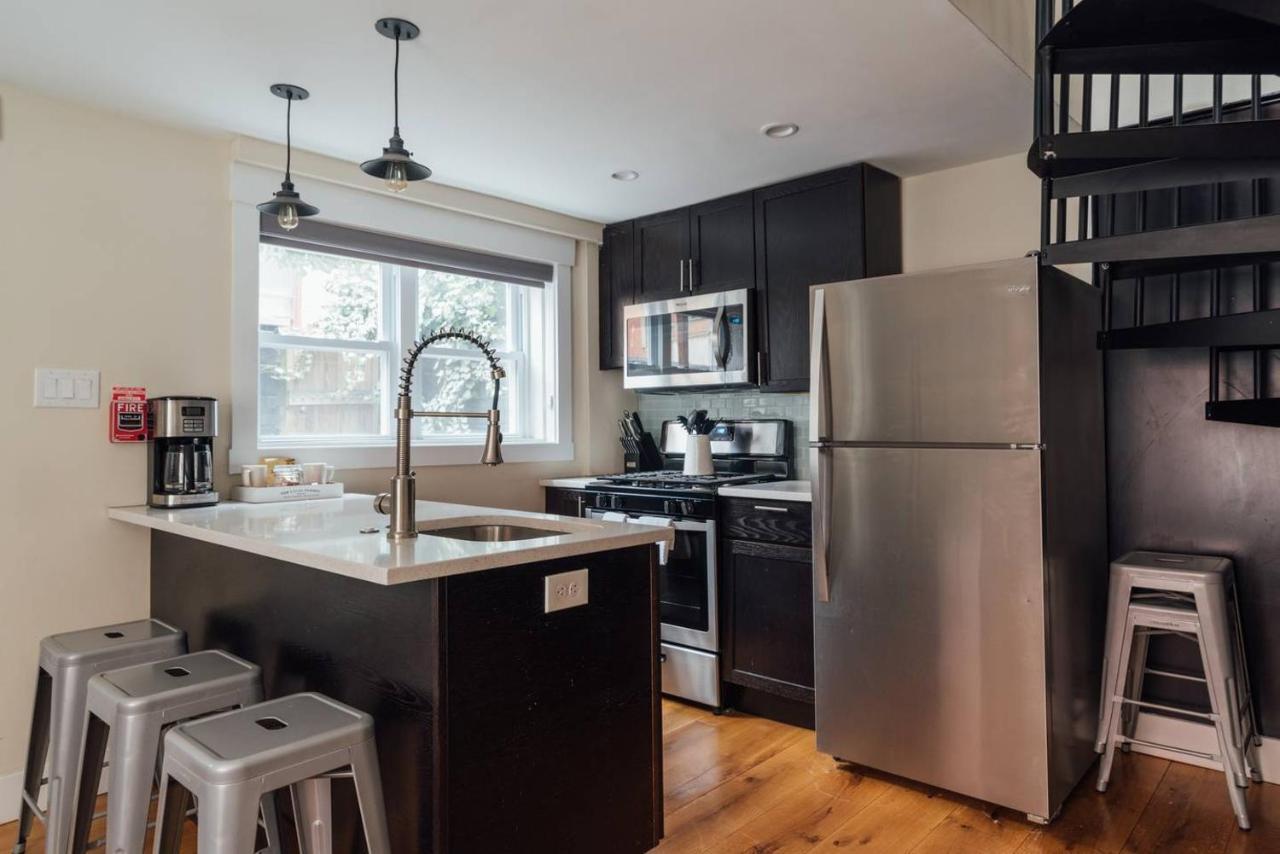 Renovated & Modern Home In Downtown Philly 필라델피아 외부 사진